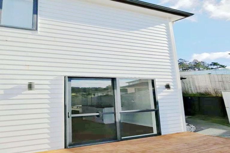 Photo of property in 27 Korihi Drive, Swanson, Auckland, 0614