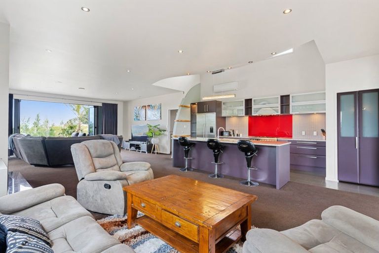 Photo of property in 114 Te Pamahue Drive, Whangamata, 3620