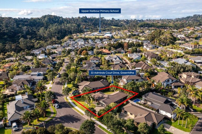 Photo of property in 33 Admirals Court Drive, Greenhithe, Auckland, 0632