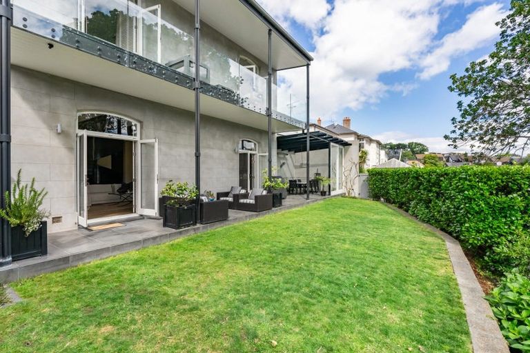 Photo of property in 19 Birdwood Crescent, Parnell, Auckland, 1052