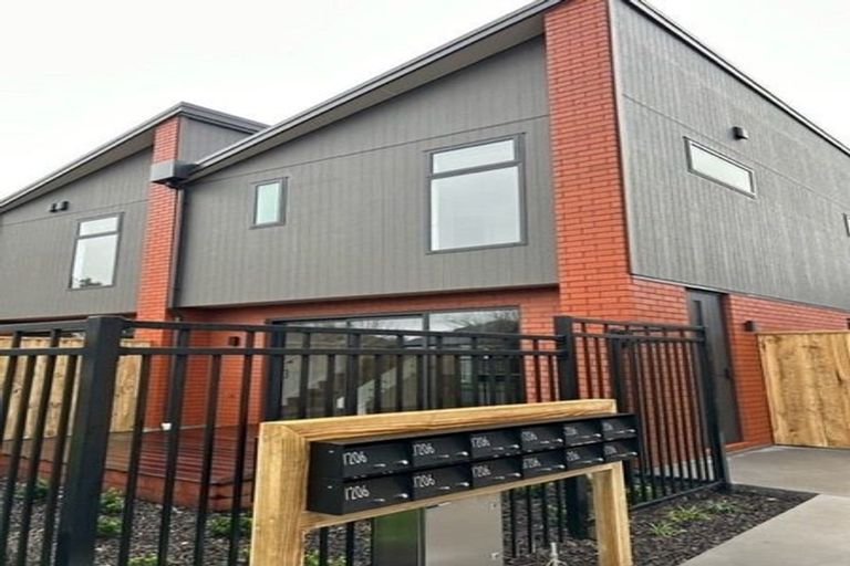 Photo of property in 2/206 Geraldine Street, Edgeware, Christchurch, 8013