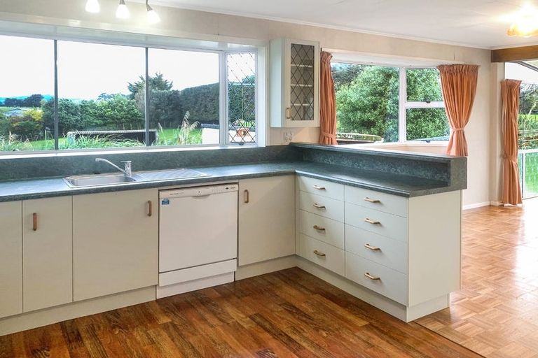 Photo of property in 161 Hendersons Line, Kelvin Grove, Palmerston North, 4470