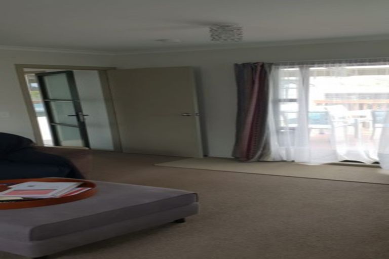 Photo of property in 47 Grove Road, Papakura, 2110