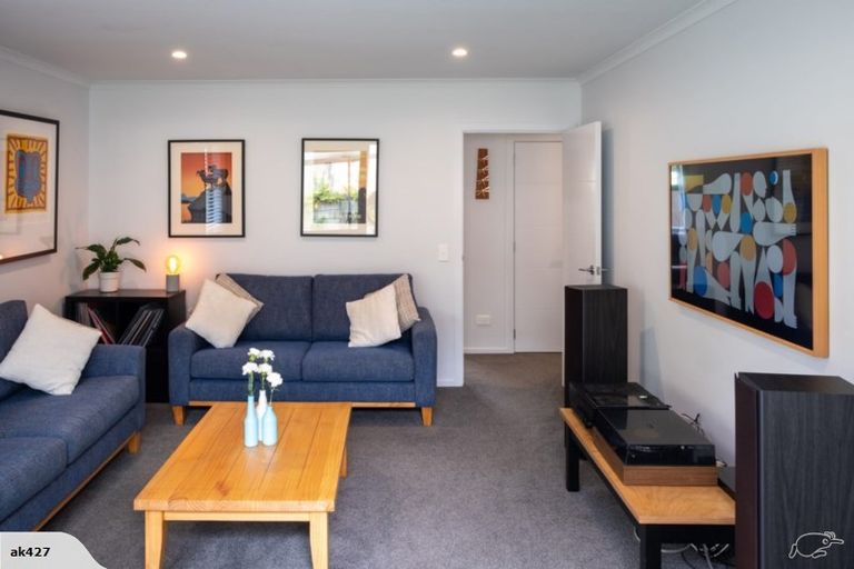 Photo of property in 284 Ballintoy Park Drive, Welcome Bay, Tauranga, 3175