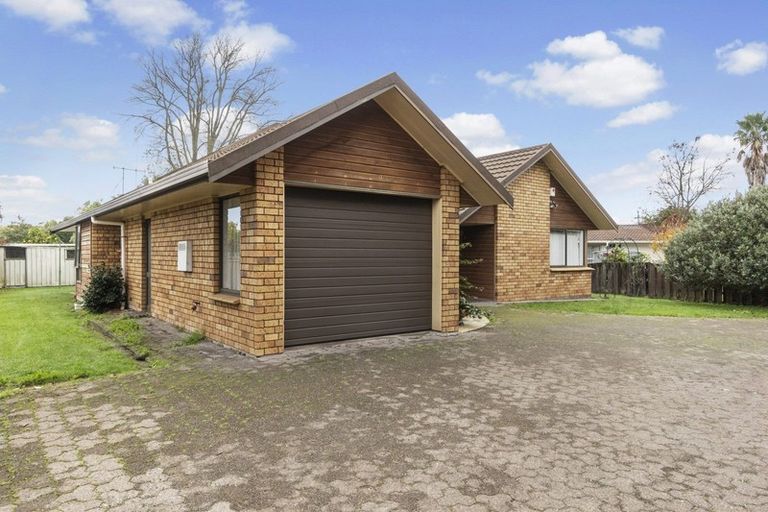 Photo of property in 24 Dalgliesh Avenue, Forest Lake, Hamilton, 3200