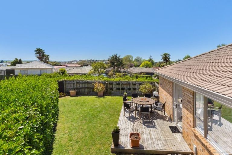 Photo of property in 7 Ranch Place, Pukekohe, 2120