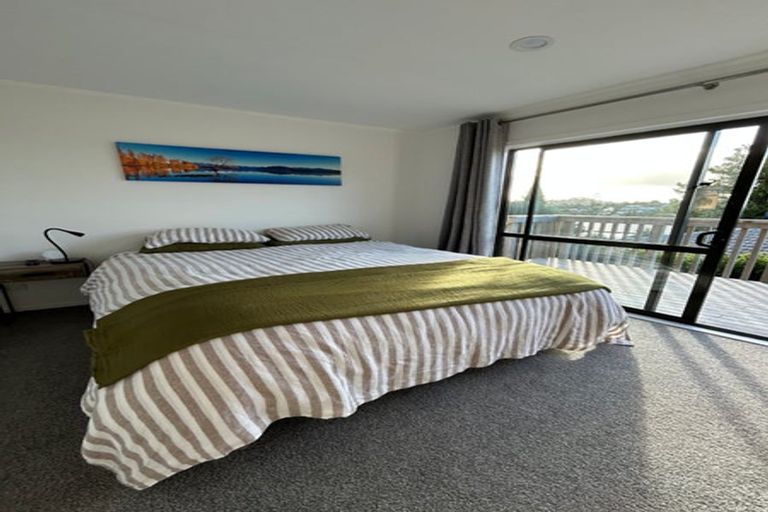 Photo of property in 46 Surf Road, Stanmore Bay, Whangaparaoa, 0932