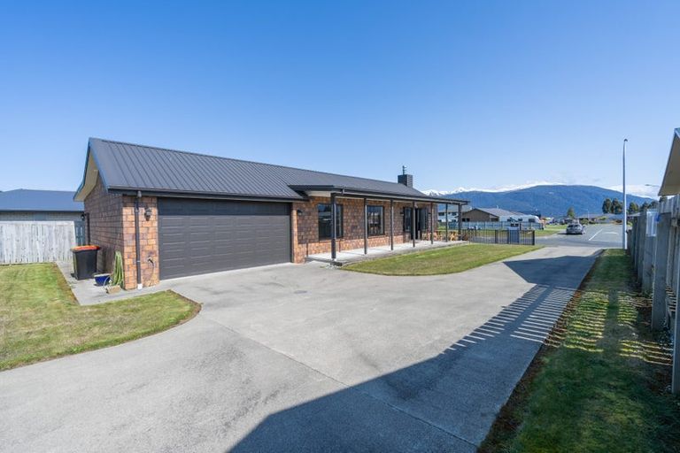Photo of property in 59 Orbell Crescent, Te Anau, 9679