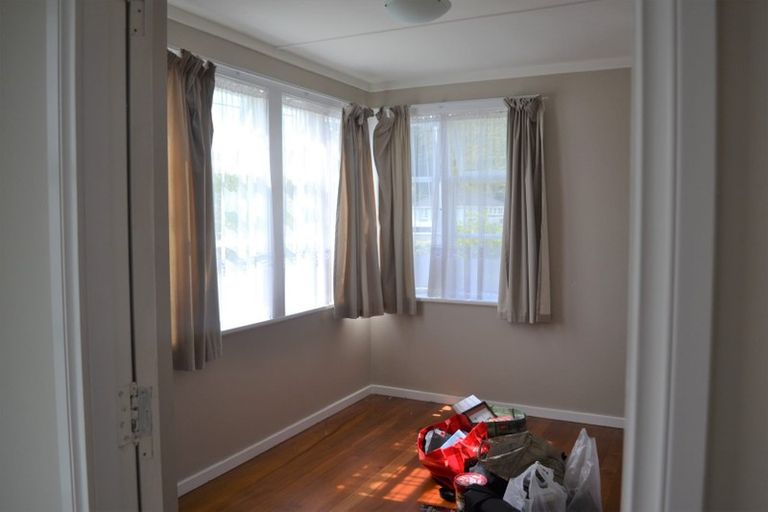 Photo of property in 44 Shearer Crescent, Naenae, Lower Hutt, 5011