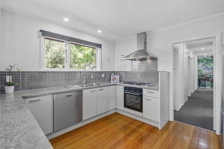 Photo of property in 104 Main North Road, Woodend, 7610