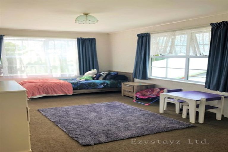 Photo of property in 45 Colwill Road, Massey, Auckland, 0614