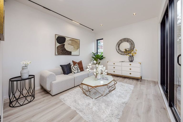 Photo of property in 1/78 Cook Street, Howick, Auckland, 2014