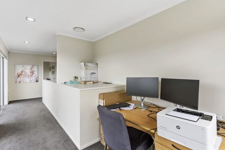 Photo of property in 135 Vipond Road, Stanmore Bay, Whangaparaoa, 0932