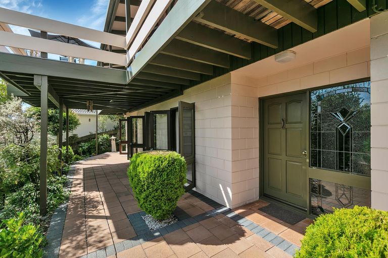 Photo of property in 7 Galaxy Drive, Mairangi Bay, Auckland, 0630