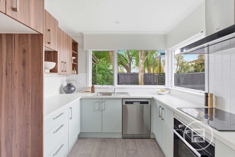 Photo of property in 7 Quinton Place, Bishopdale, Christchurch, 8053