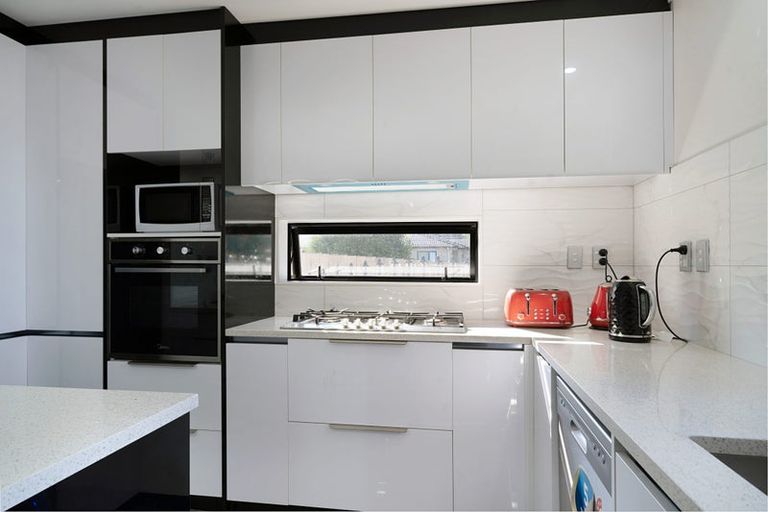 Photo of property in 36 Christmas Road, Manurewa, Auckland, 2102