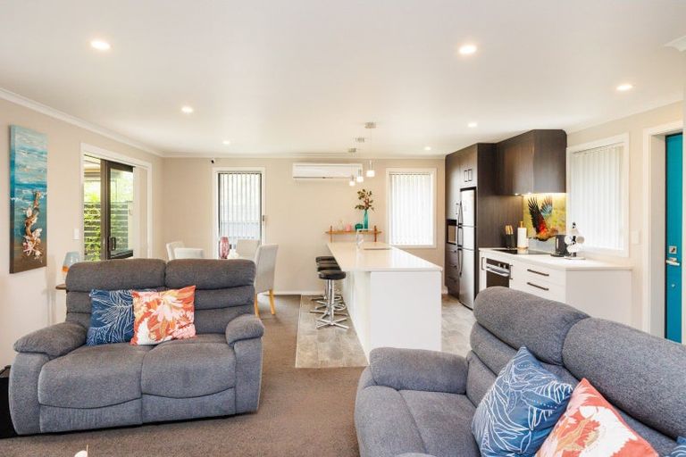 Photo of property in 6 Bryant Street, Takaro, Palmerston North, 4412