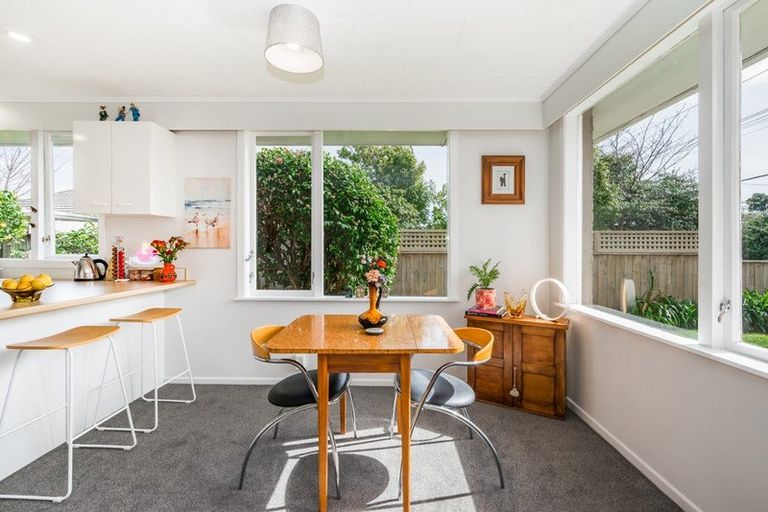 Photo of property in 18a Ngaio Road, Waikanae, 5036