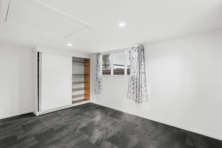Photo of property in 2/27 Burdale Street, Riccarton, Christchurch, 8011