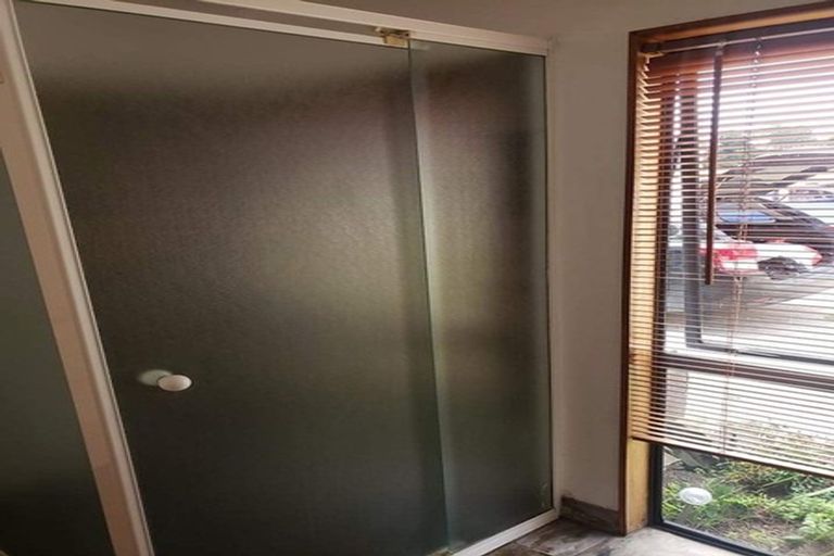 Photo of property in 60 Hanham Road, Kumeu, 0891