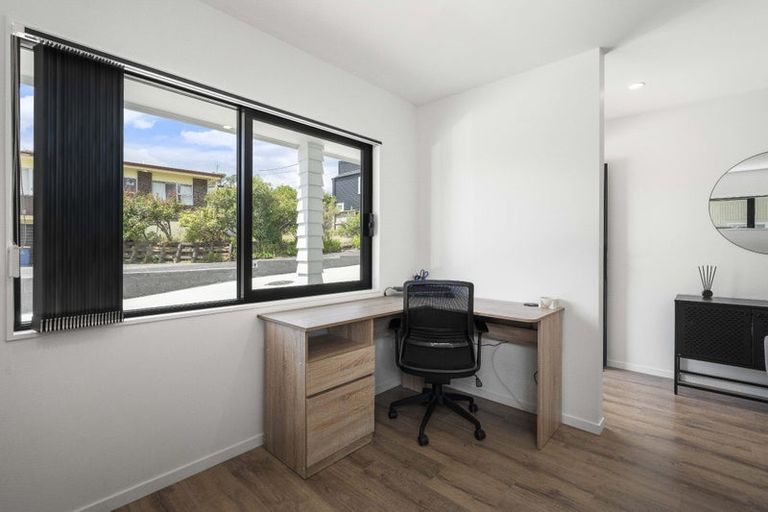 Photo of property in 2/16 James Laurie Street, Henderson, Auckland, 0612