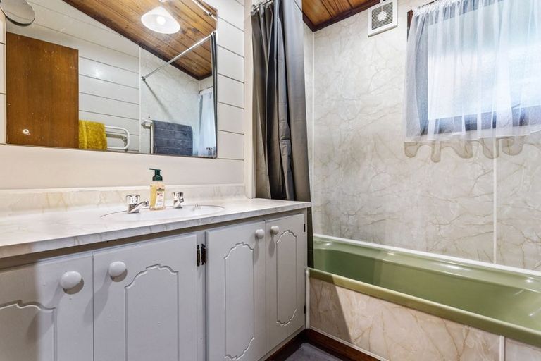 Photo of property in 2 Windsor Rise, Whakatane, 3120