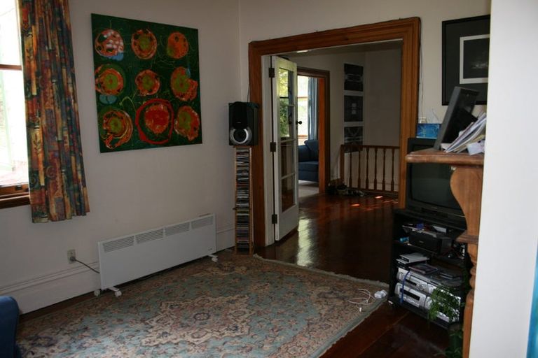 Photo of property in 143 Wadestown Road, Wadestown, Wellington, 6012