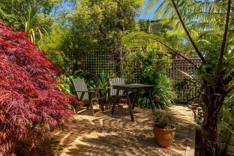 Photo of property in 32 Seaview Crescent, Picton, 7220