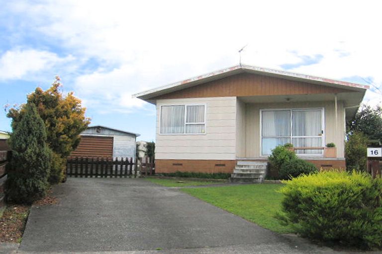 Photo of property in 16 Caroline Drive, Feilding, 4702