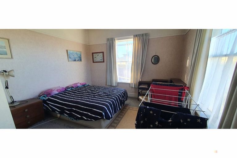 Photo of property in 5 Edward Street, Waimate, 7924