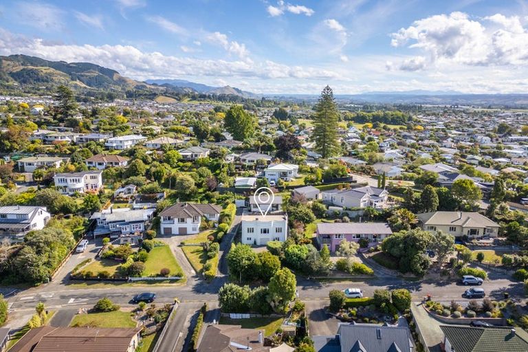 Photo of property in 37 Crescent Street, Richmond, 7020