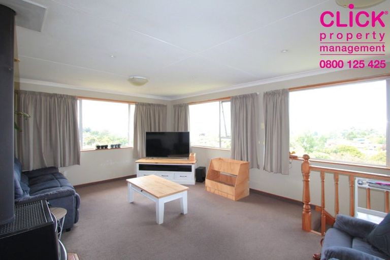 Photo of property in 11 Larkins Street, Helensburgh, Dunedin, 9010