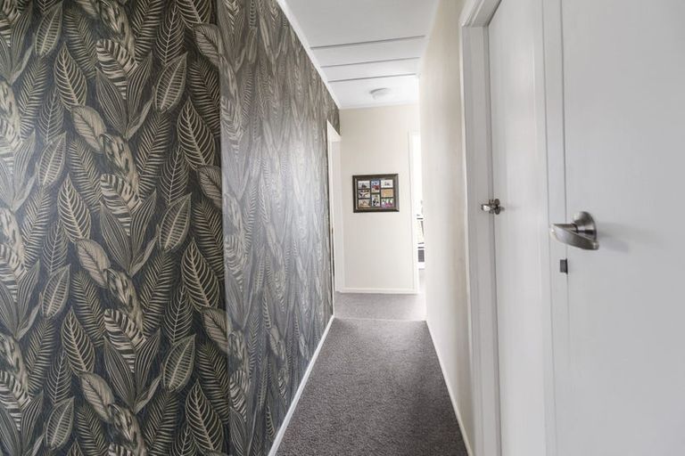 Photo of property in 1-2/8a Douglas Street, Highfield, Timaru, 7910