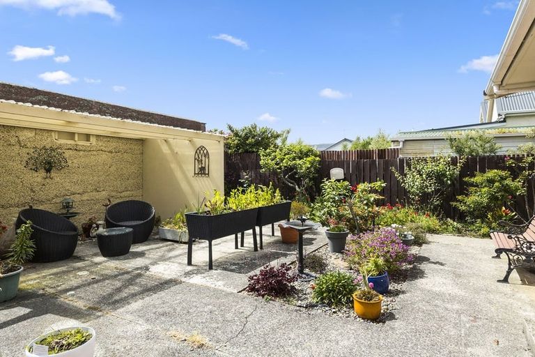 Photo of property in 35 Jackson Street, Saint Kilda, Dunedin, 9012