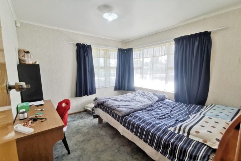 Photo of property in 22 Keats Crescent, Enderley, Hamilton, 3214