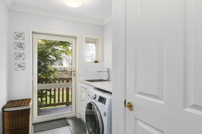 Photo of property in 2 Freeman Close, Abbotsford, Dunedin, 9018