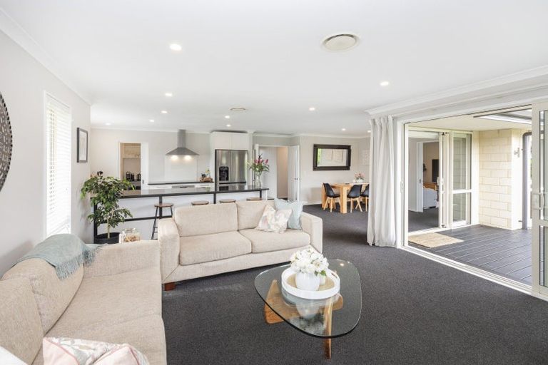 Photo of property in 2 Rossall Crescent, Rolleston, 7615