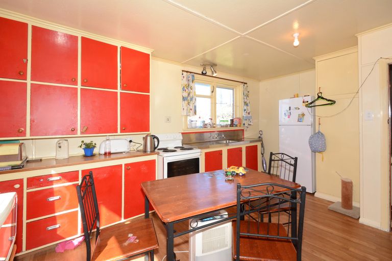 Photo of property in 218 South Road, Caversham, Dunedin, 9012