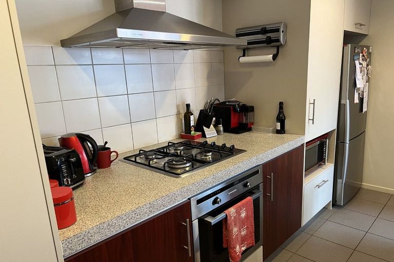 Photo of property in 31 Carento Way, Stanmore Bay, Whangaparaoa, 0932