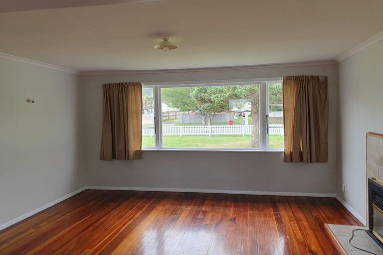 Photo of property in 33 John Street, Trentham, Upper Hutt, 5018