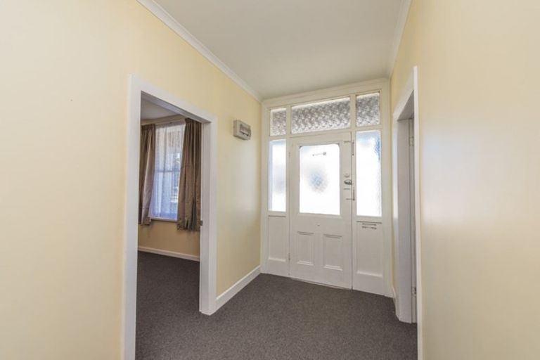 Photo of property in 16 Carlton Avenue, Gonville, Whanganui, 4501