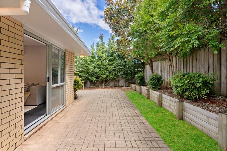 Photo of property in 1/8 Alicia Road, Somerville, Auckland, 2014