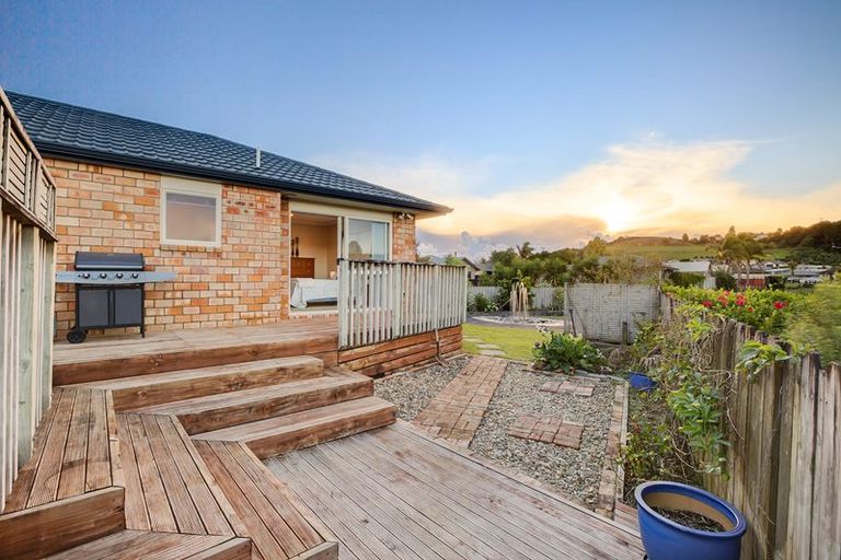 Photo of property in 1 Eastside Drive, Pukekohe, 2120