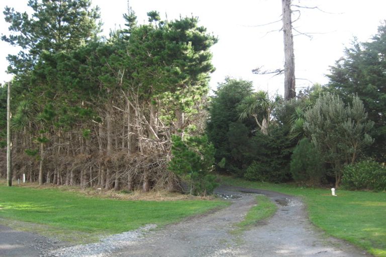 Photo of property in 50 Rakiura Parade, Otatara, Invercargill, 9879