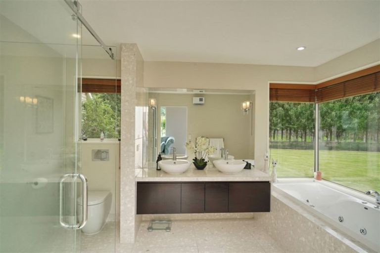 Photo of property in 547 Yaldhurst Road, Yaldhurst, Christchurch, 7676