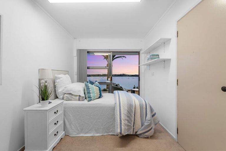 Photo of property in 2/10 Lilford Place, Half Moon Bay, Auckland, 2012