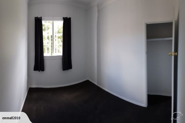 Photo of property in 24 Rewa Street, Takaro, Palmerston North, 4412
