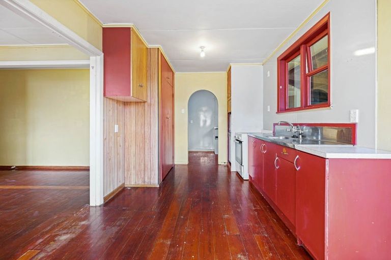 Photo of property in 1 Kenney Crescent, Fairfield, Hamilton, 3214