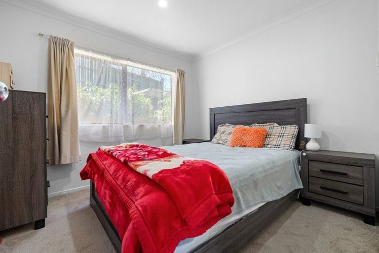 Photo of property in 4 Spruce Place, Totara Heights, Auckland, 2105