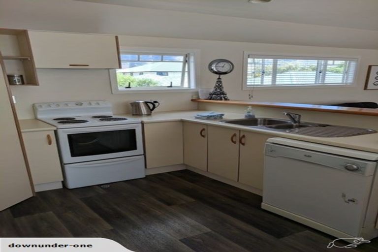 Photo of property in 3/23-31 Tenby Street, Wanaka, 9305